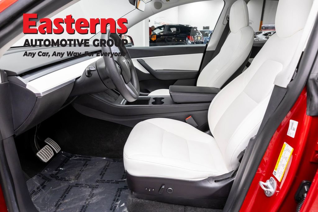 Used 2021 Tesla Model Y Performance image 14