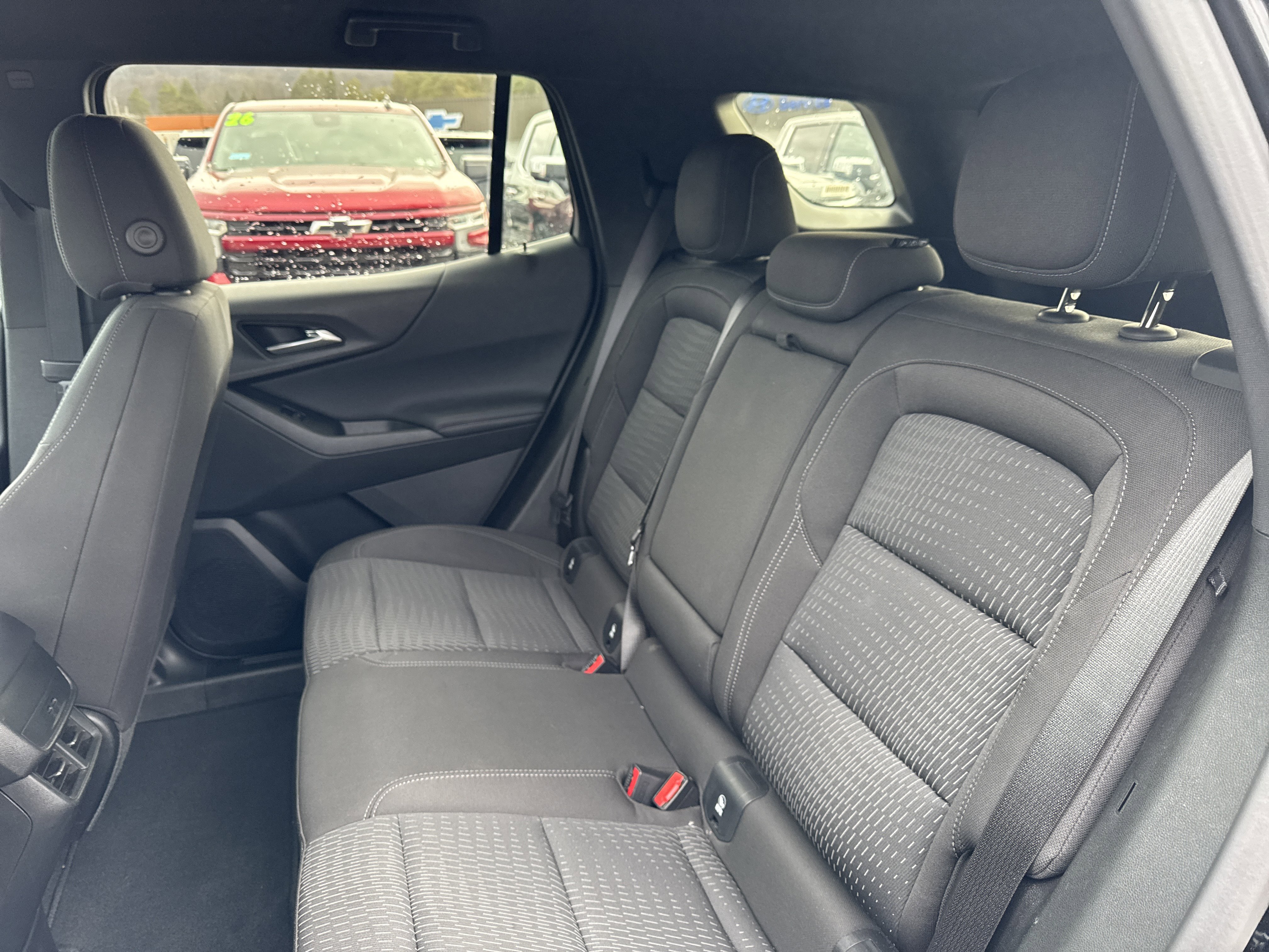 Used 2025 Chevrolet Equinox LT image 13