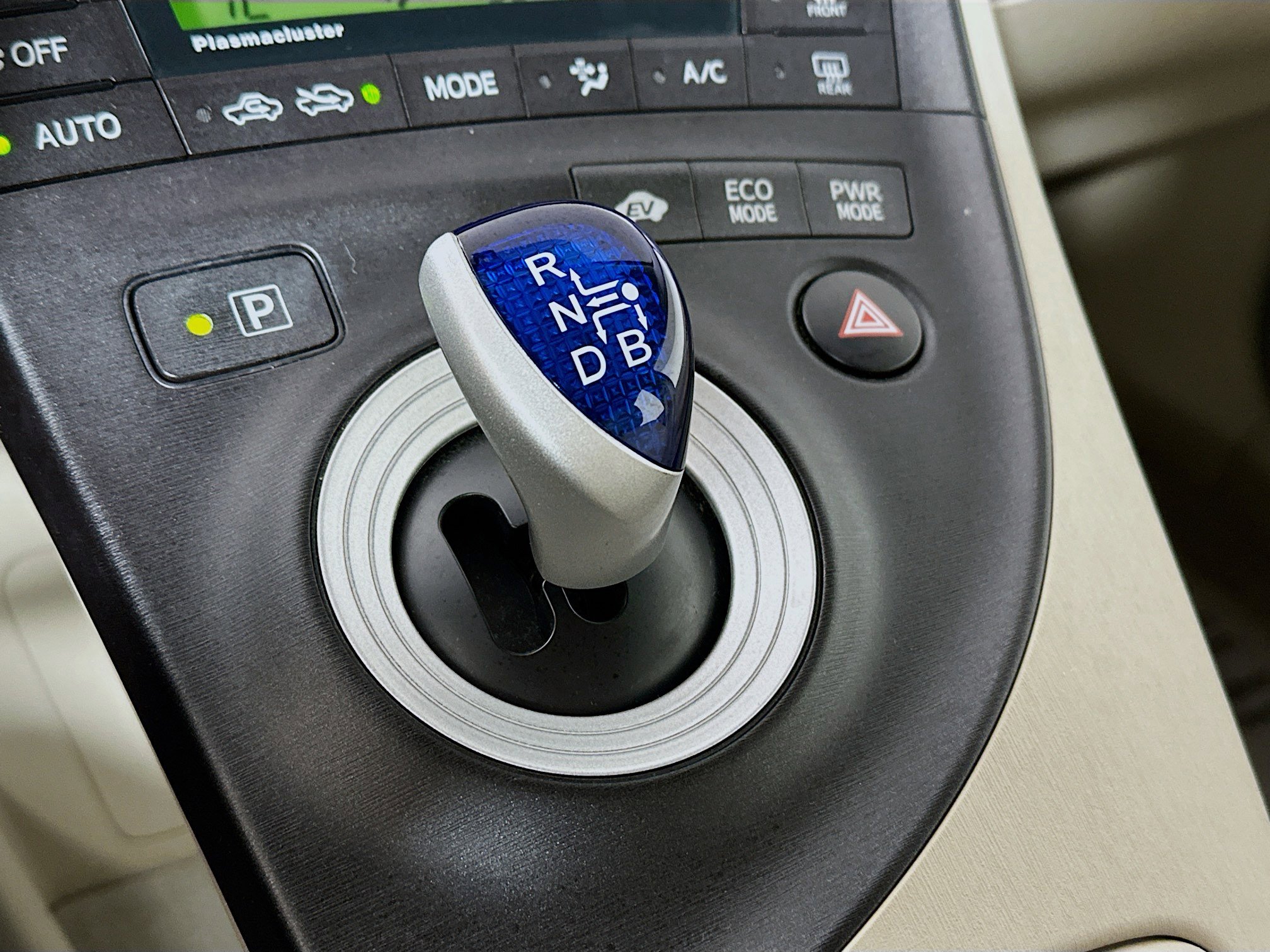 Used 2010 Toyota Prius Two FWD image 17