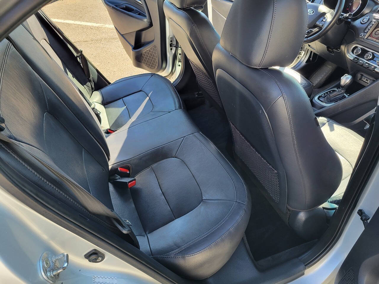 Used 2013 Kia Rio SX w/ Premium Pkg FWD image 16
