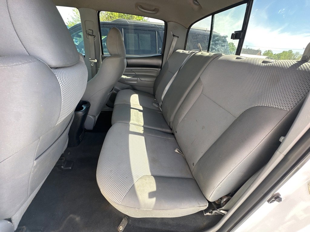 Used 2014 Toyota Tacoma 4x4 Double Cab w/ TRD Off-Road Package image 23