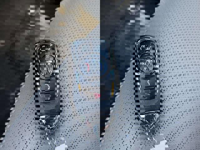 Used 2024 Buick Envista Avenir image 32