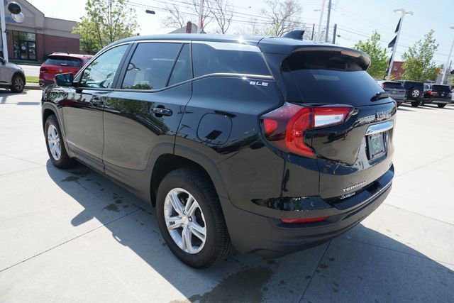 Used 2023 GMC Terrain SLE AWD/4WD image 7