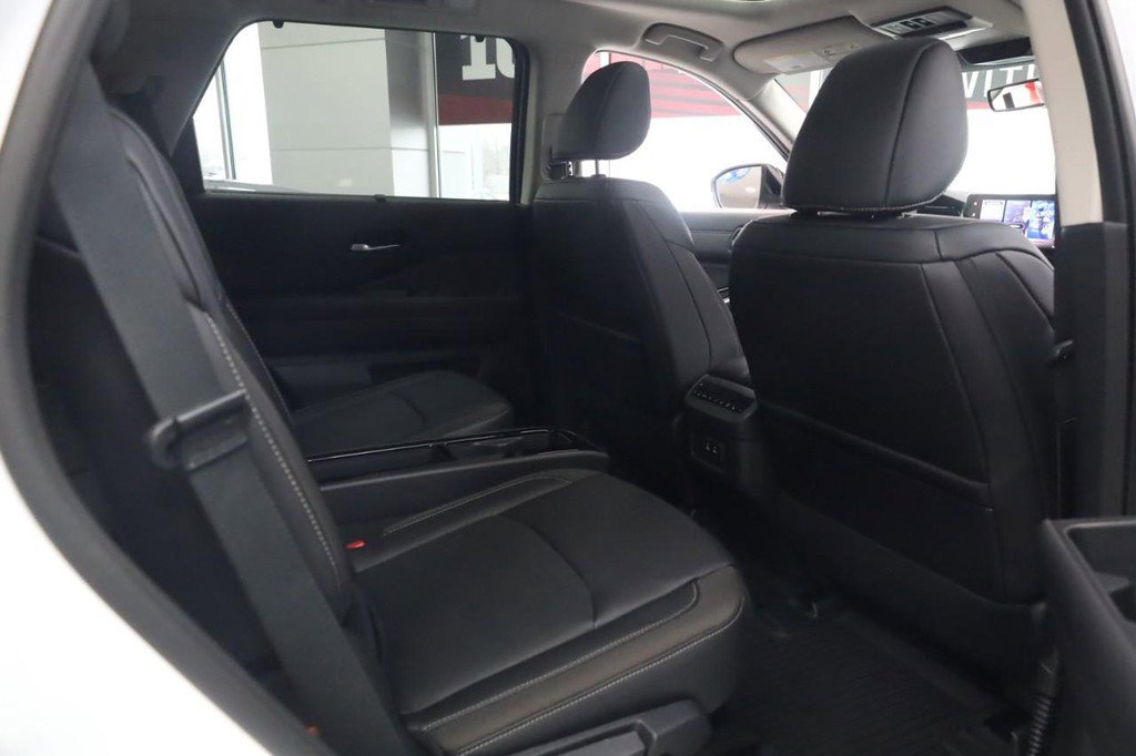 New 2026 Nissan Pathfinder SL w/ SL Premium Package image 20