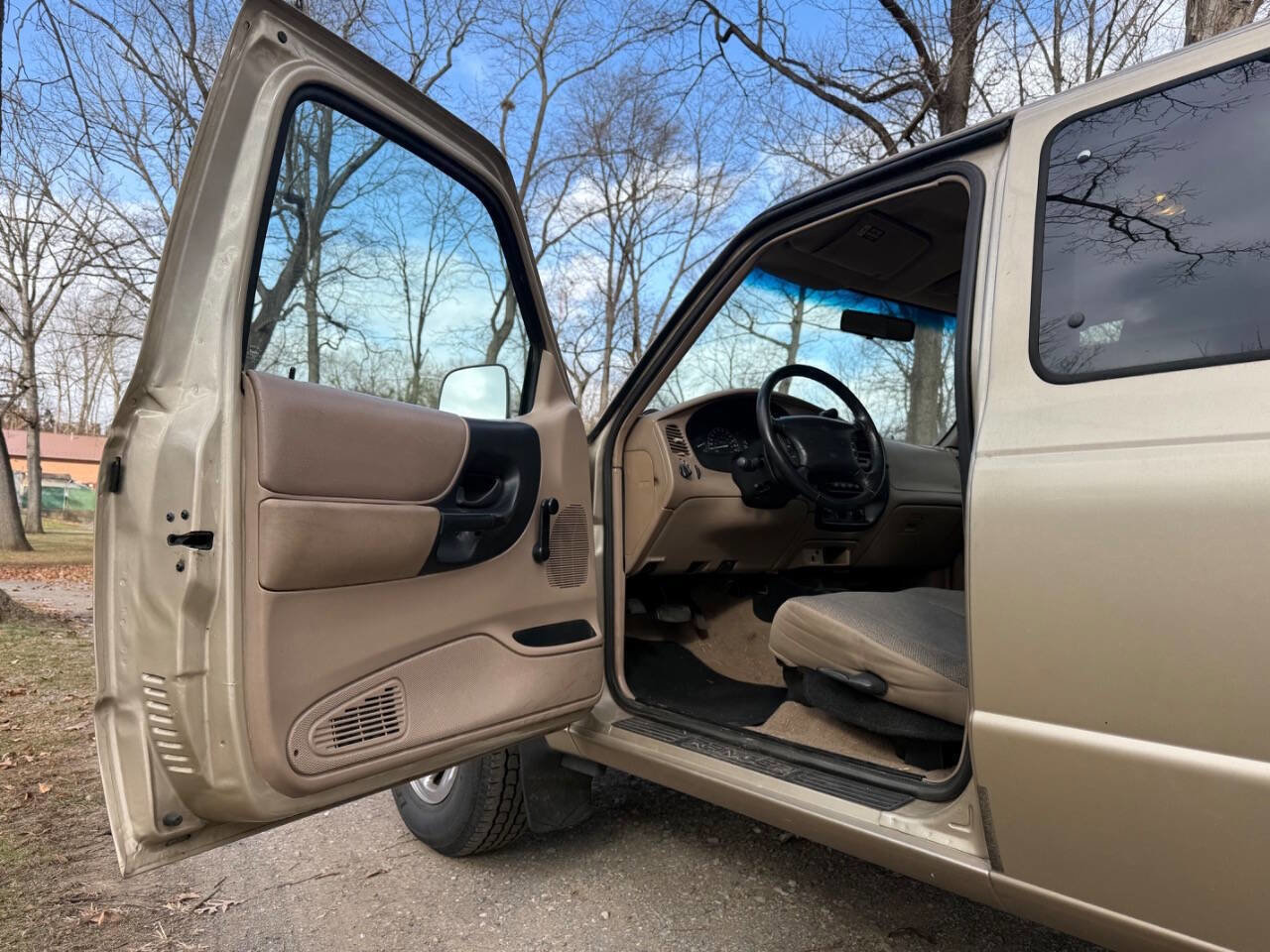 Used 2000 Ford Ranger XL image 9