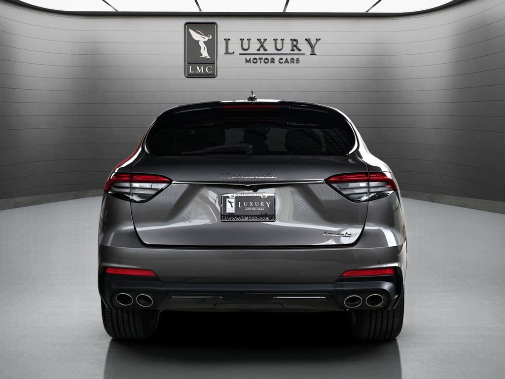 Used 2023 Maserati Levante Modena image 7
