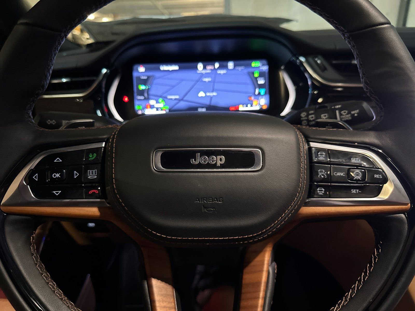 New 2025 Jeep Grand Cherokee Summit image 23