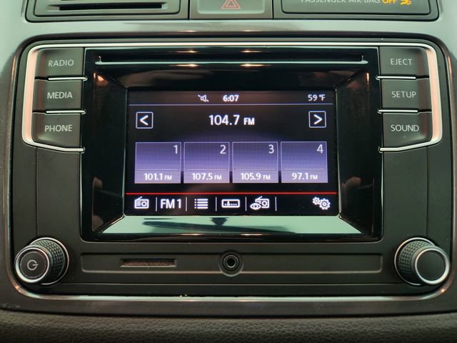 Used 2017 Volkswagen Tiguan Limited w/ Alloy Wheels Package image 13