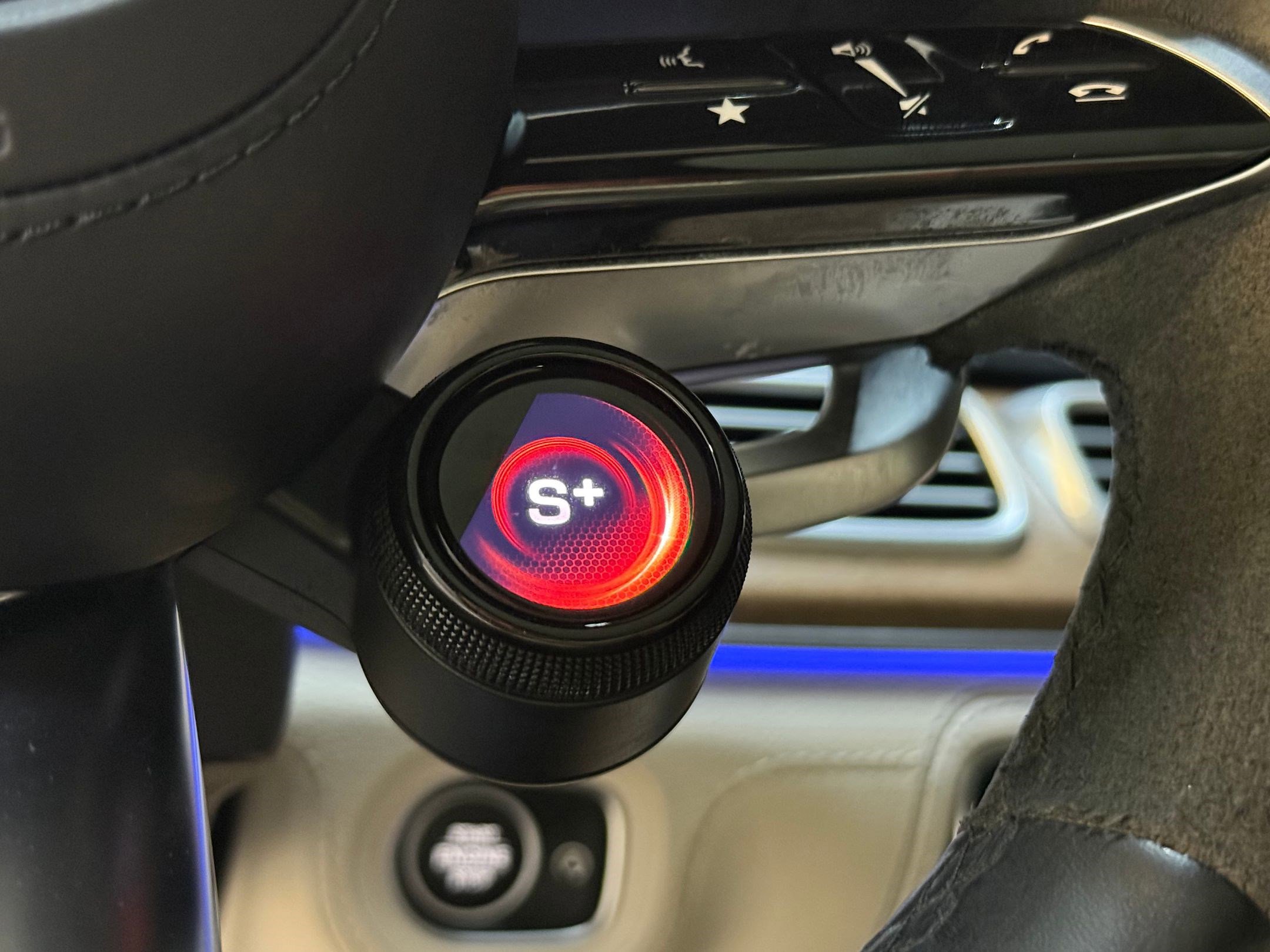 Used 2024 Mercedes-Benz GLE 53 AMG 4MATIC Coupe image 33