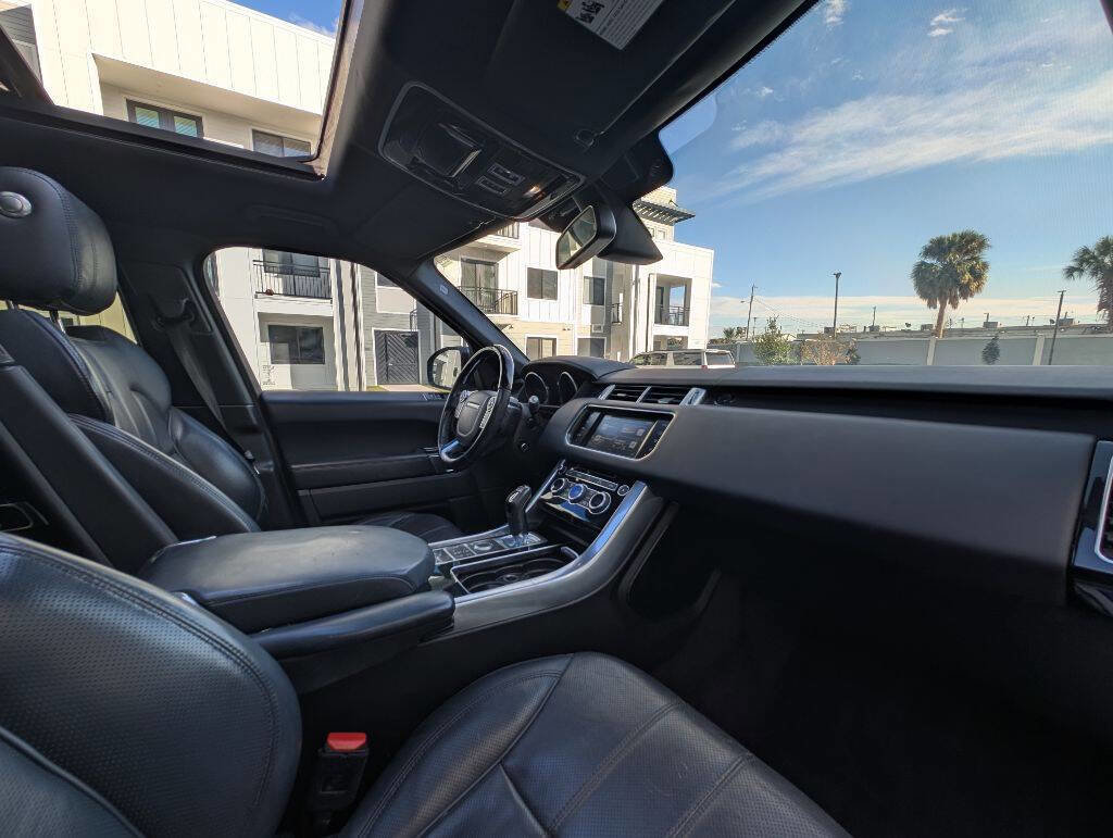 Used 2016 Land Rover Range Rover Sport HSE image 26