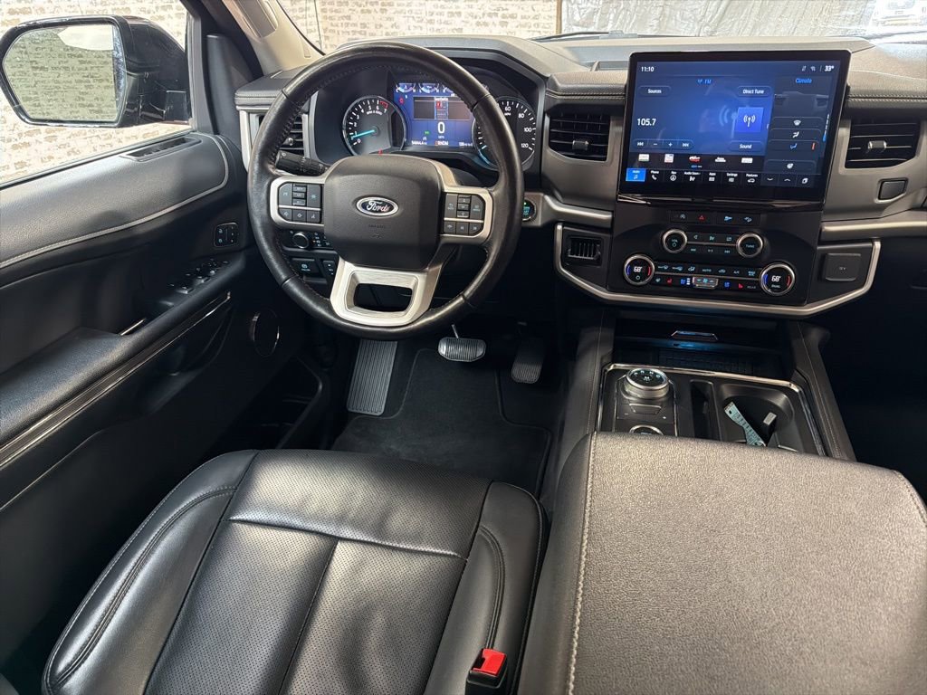Used 2024 Ford Expedition XLT image 18