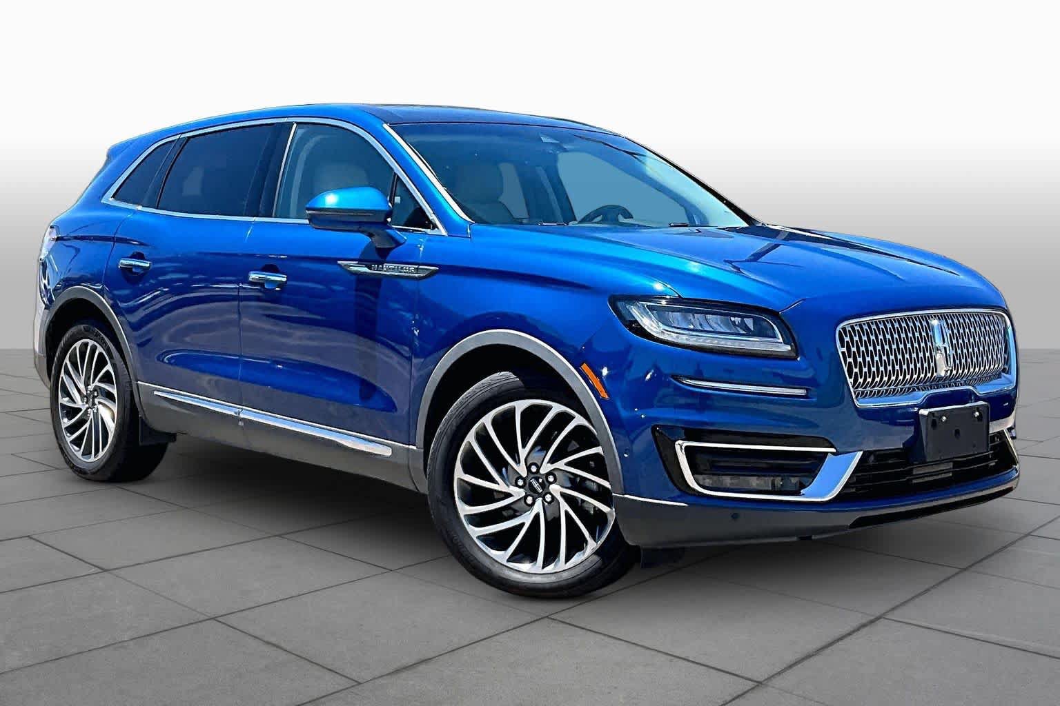 Used 2020 Lincoln Nautilus Reserve w/ Equipment Group 201A FWD image 3