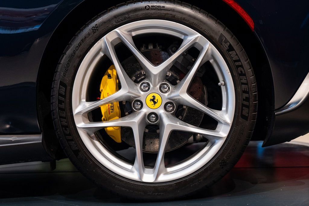 Certified 2022 Ferrari Roma RWD image 14