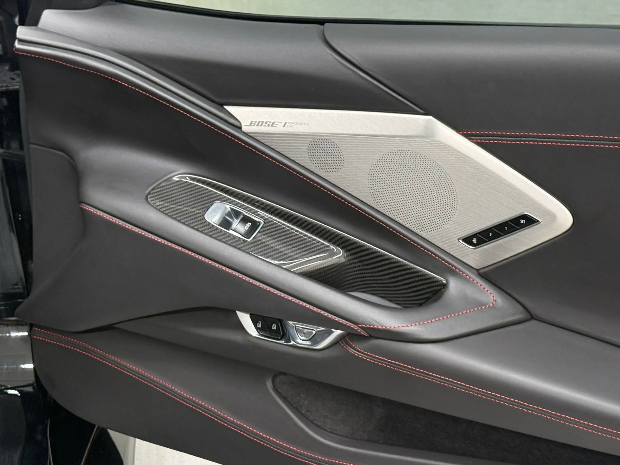 Used 2021 Chevrolet Corvette Stingray Premium Cpe w/ Z51 Performance Package image 15