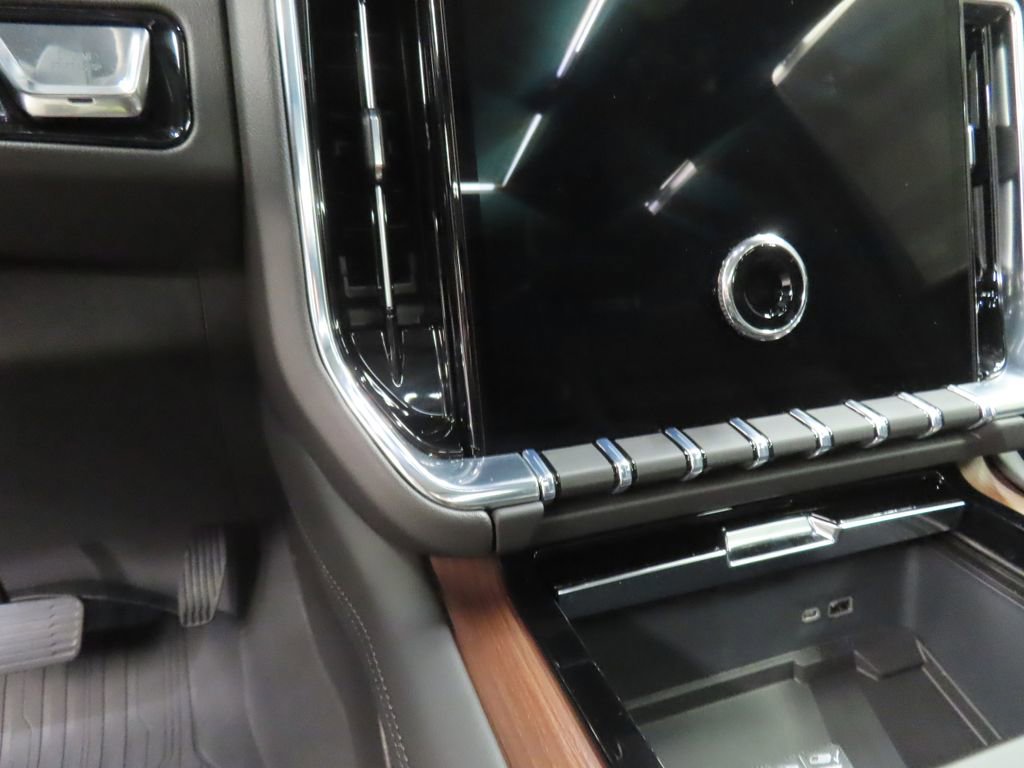 Used 2026 GMC Yukon Denali w/ Denali Reserve Package image 66