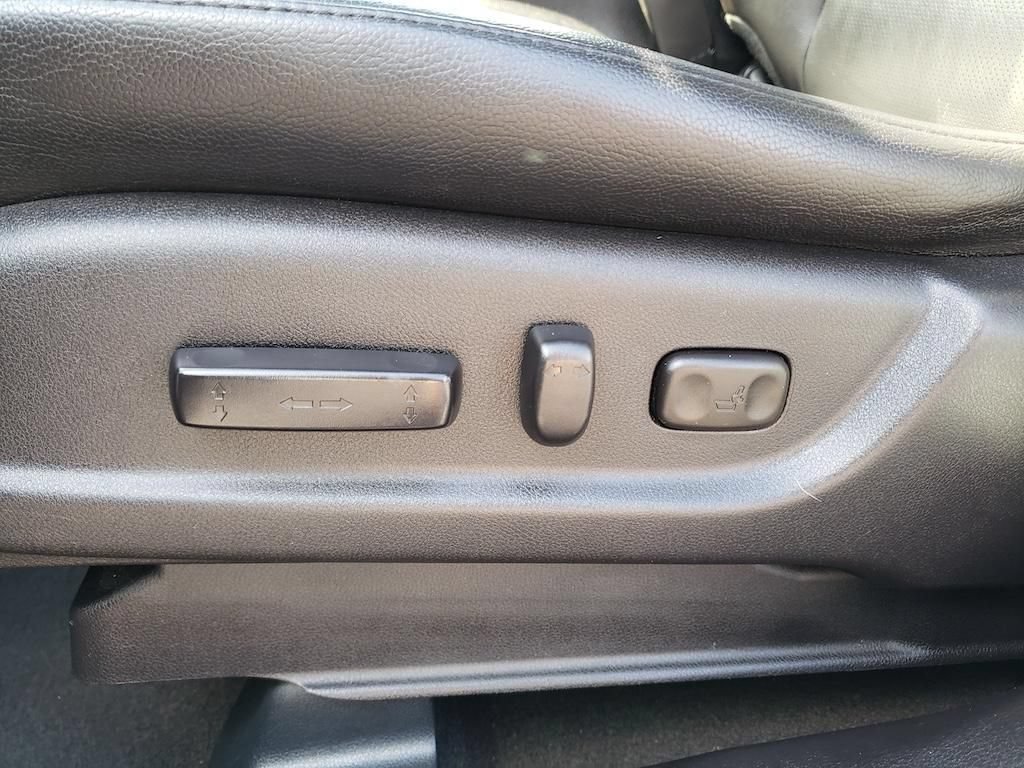 Certified 2017 Acura RDX AWD w/ Advance Package image 17