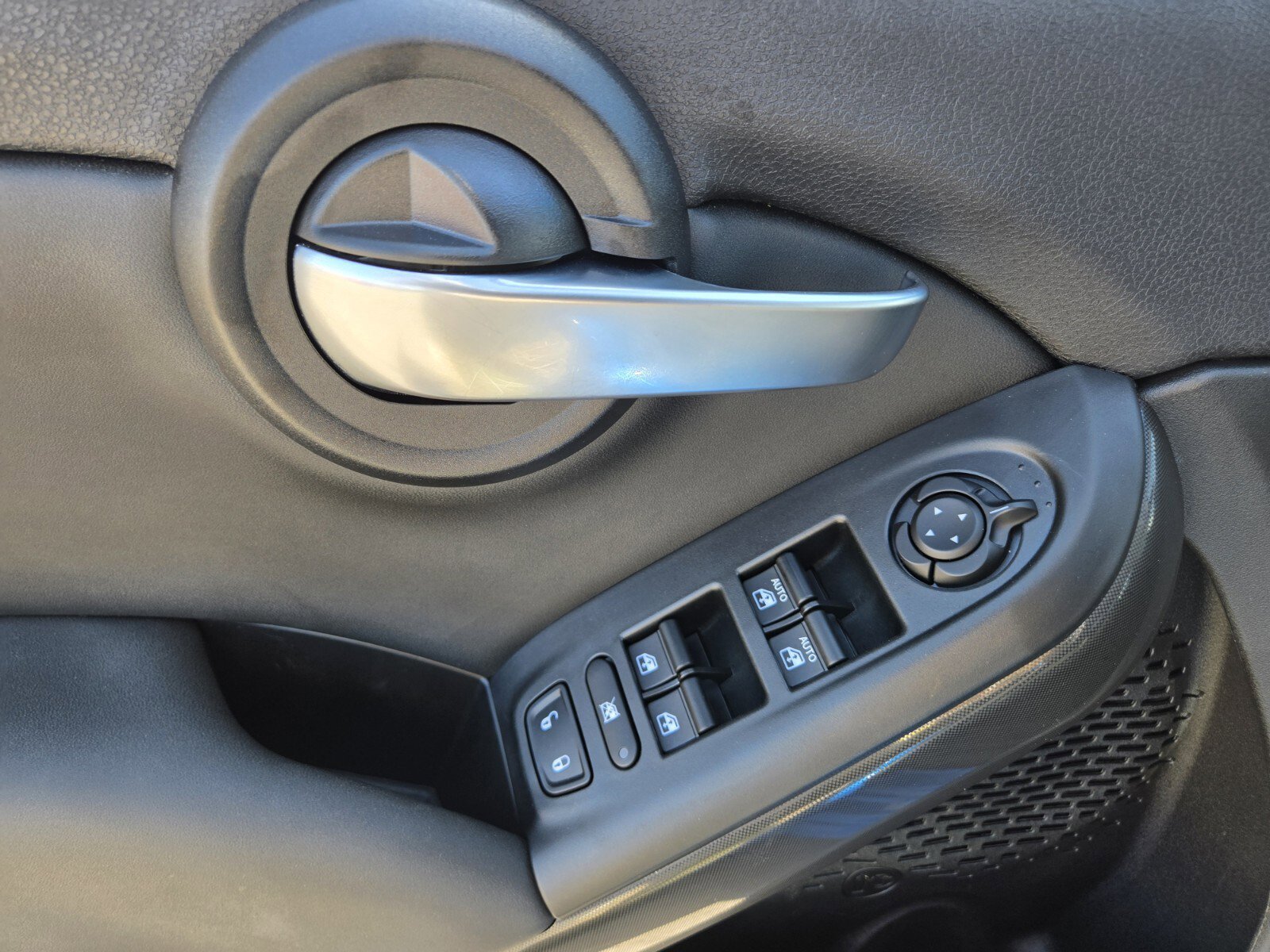 Used 2023 FIAT 500X Sport w/ Technology Group image 17