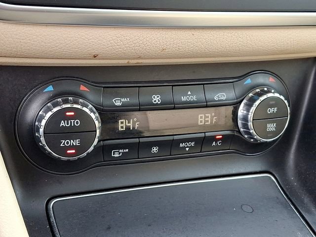 Used 2019 Mercedes-Benz GLA 250 4MATIC w/ Premium Package image 17