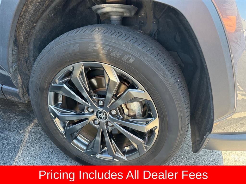 Used 2024 Toyota RAV4 Limited w/ Advanced Technology Package AWD/4WD image 2