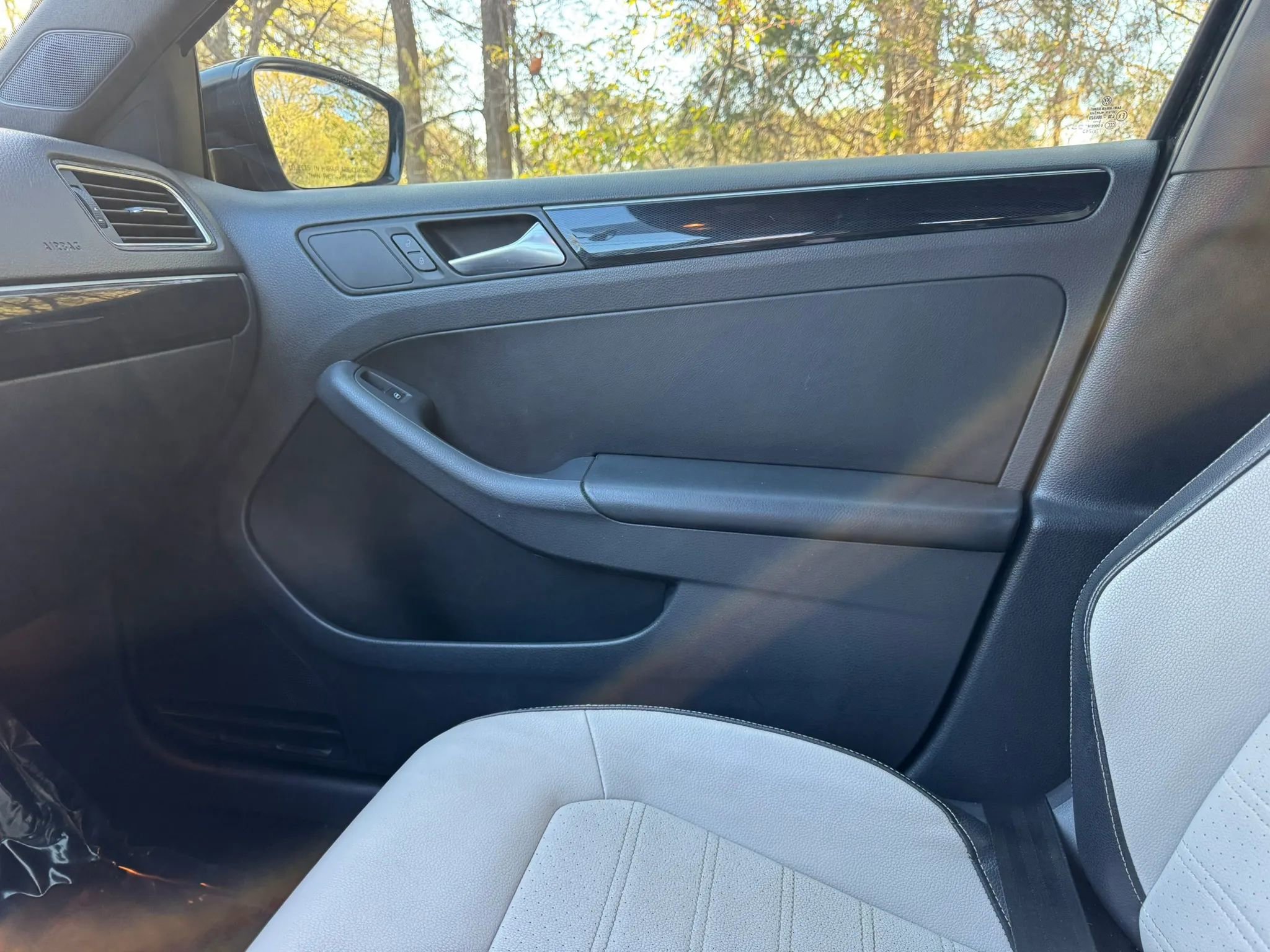 Used 2015 Volkswagen Jetta Sport image 7