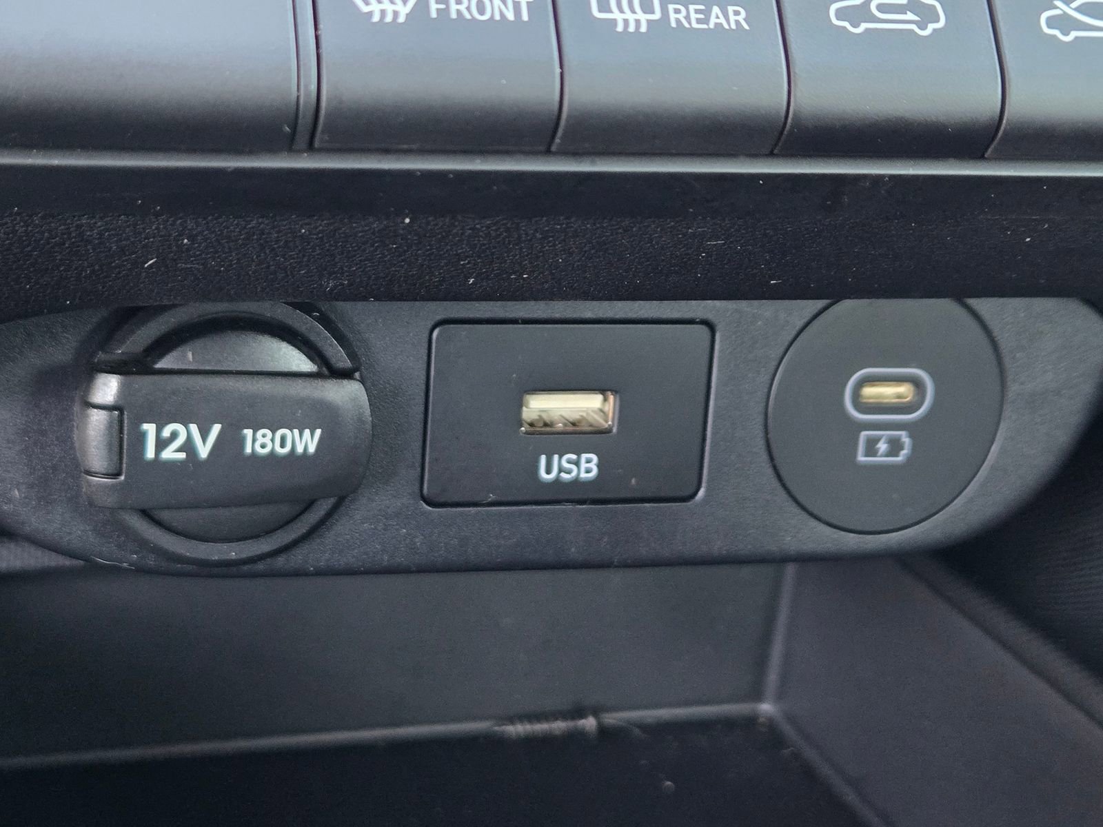 Used 2024 Hyundai Elantra SEL FWD image 18