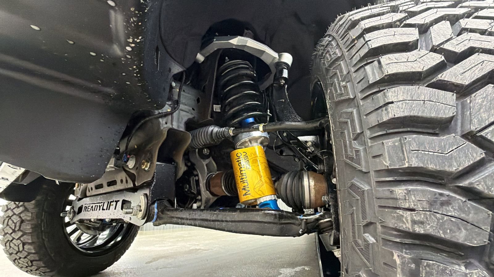 Used 2025 GMC Sierra 1500 AT4X image 16