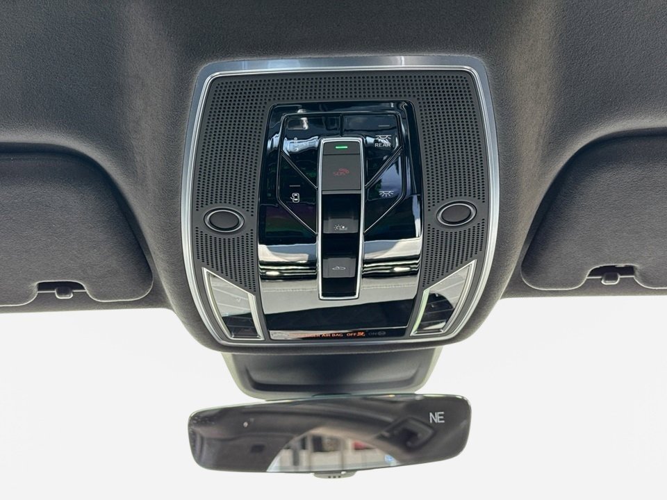 New 2025 Audi S8 image 15