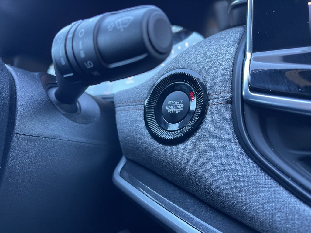 Certified 2024 Jeep Compass Latitude image 13