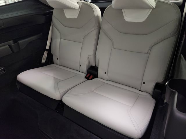 New 2025 Volvo EX90 Plus AWD/4WD image 30