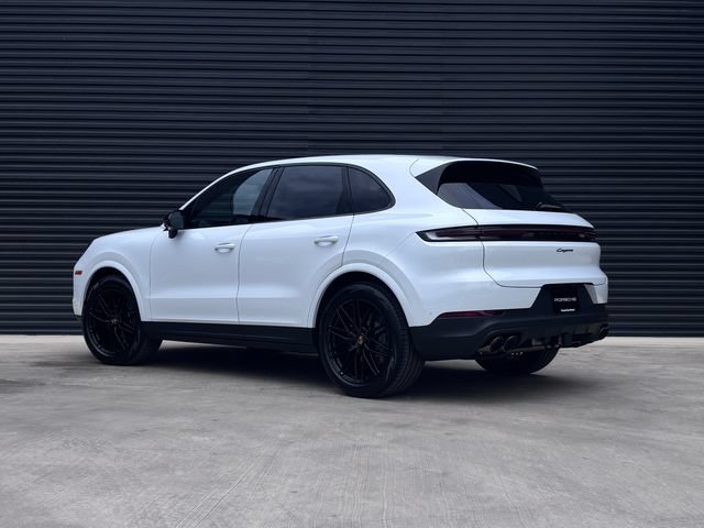 New 2026 Porsche Cayenne AWD/4WD image 3