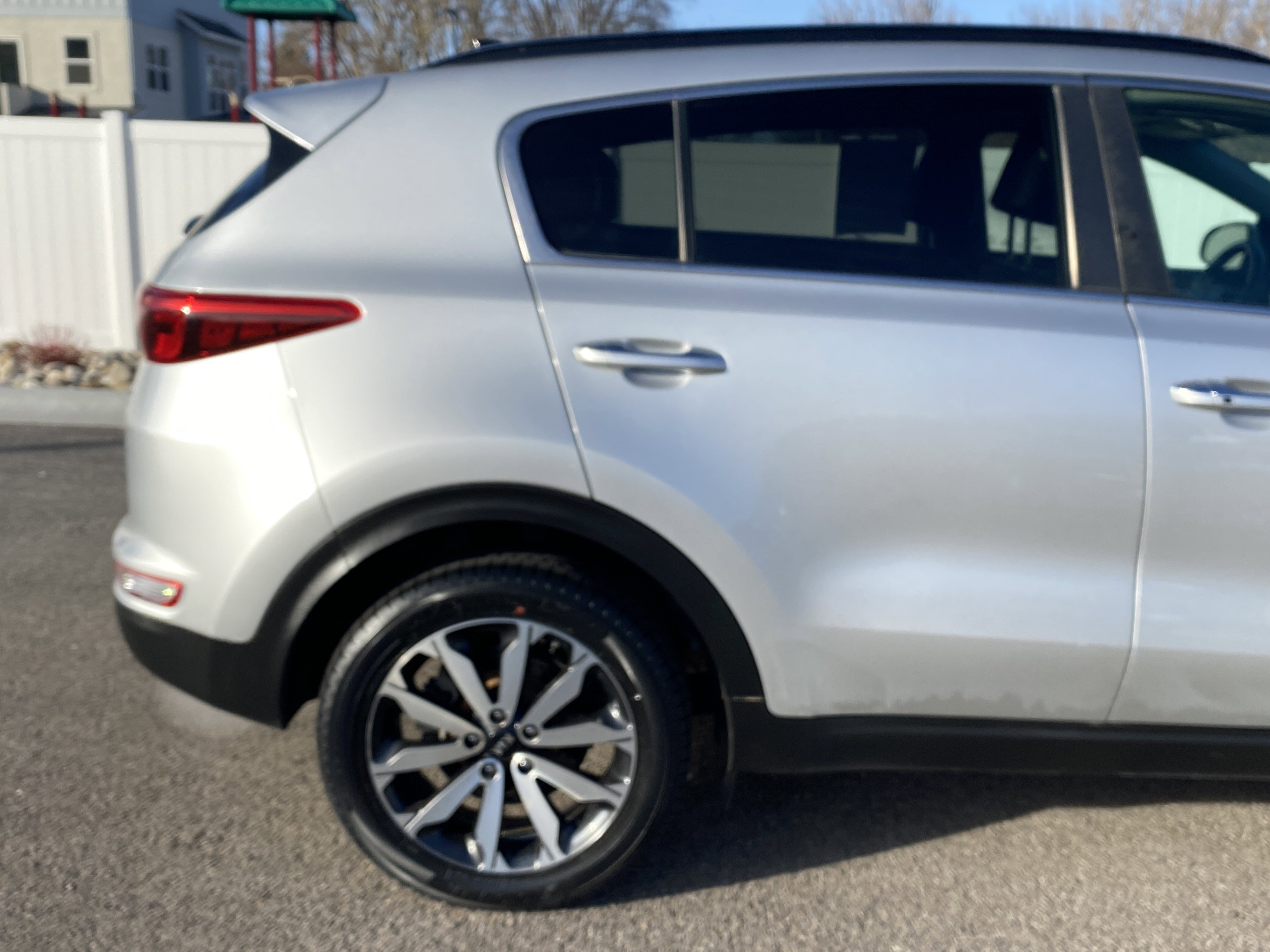 Used 2018 Kia Sportage EX w/ Option Group 040 image 6