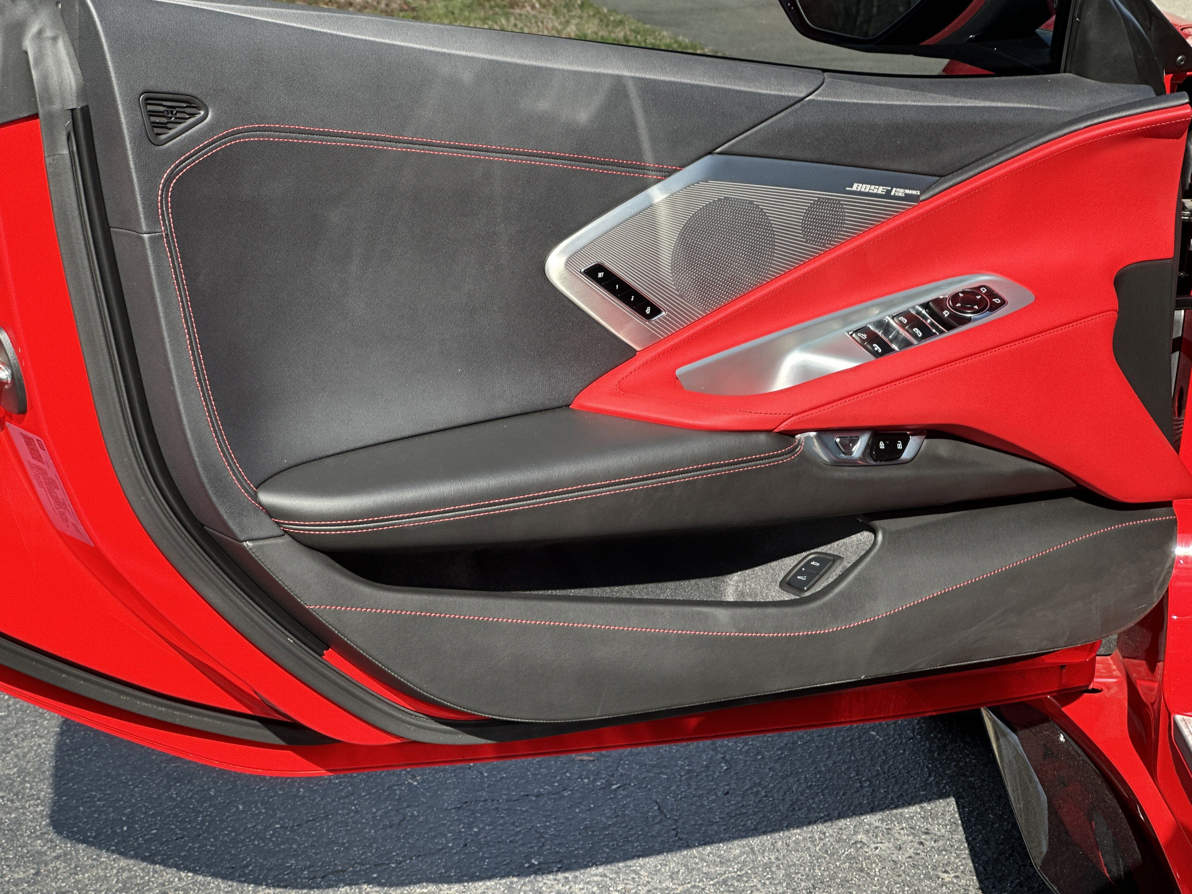 Used 2025 Chevrolet Corvette Z06 image 10