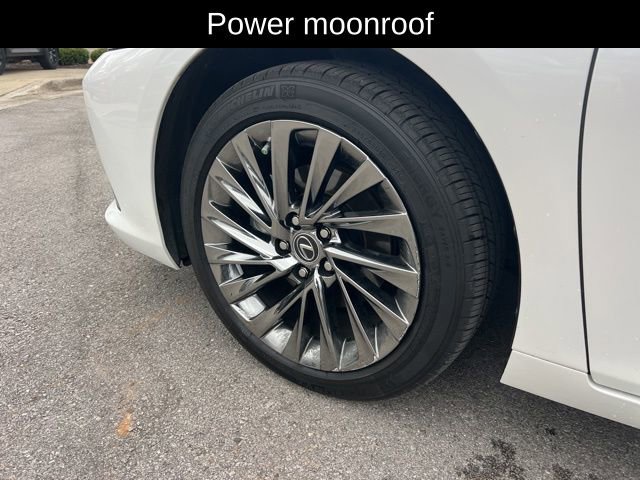 Used 2025 Lexus ES 300h Ultra Luxury image 10