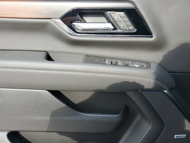 New 2026 GMC Yukon Denali RWD image 17