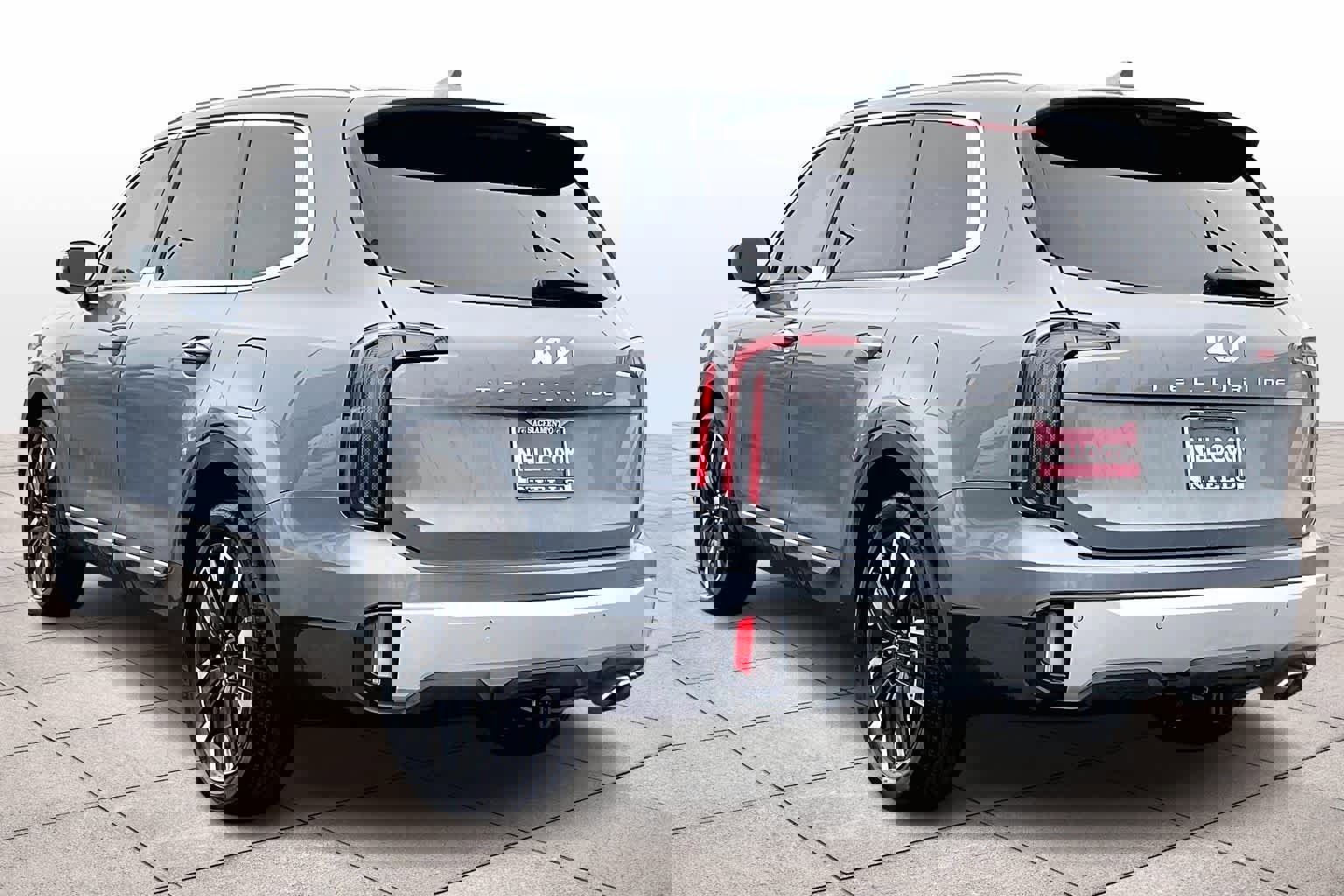 Used 2024 Kia Telluride SX Prestige w/ Towing Package image 14