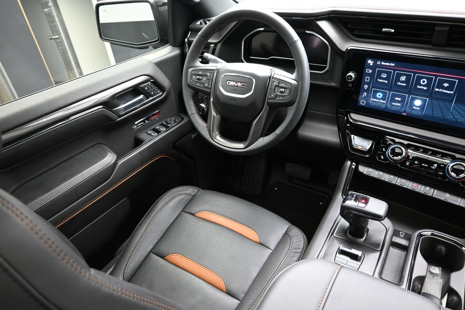 Used 2024 GMC Sierra 1500 AT4 w/ AT4 Preferred Package AWD/4WD image 24
