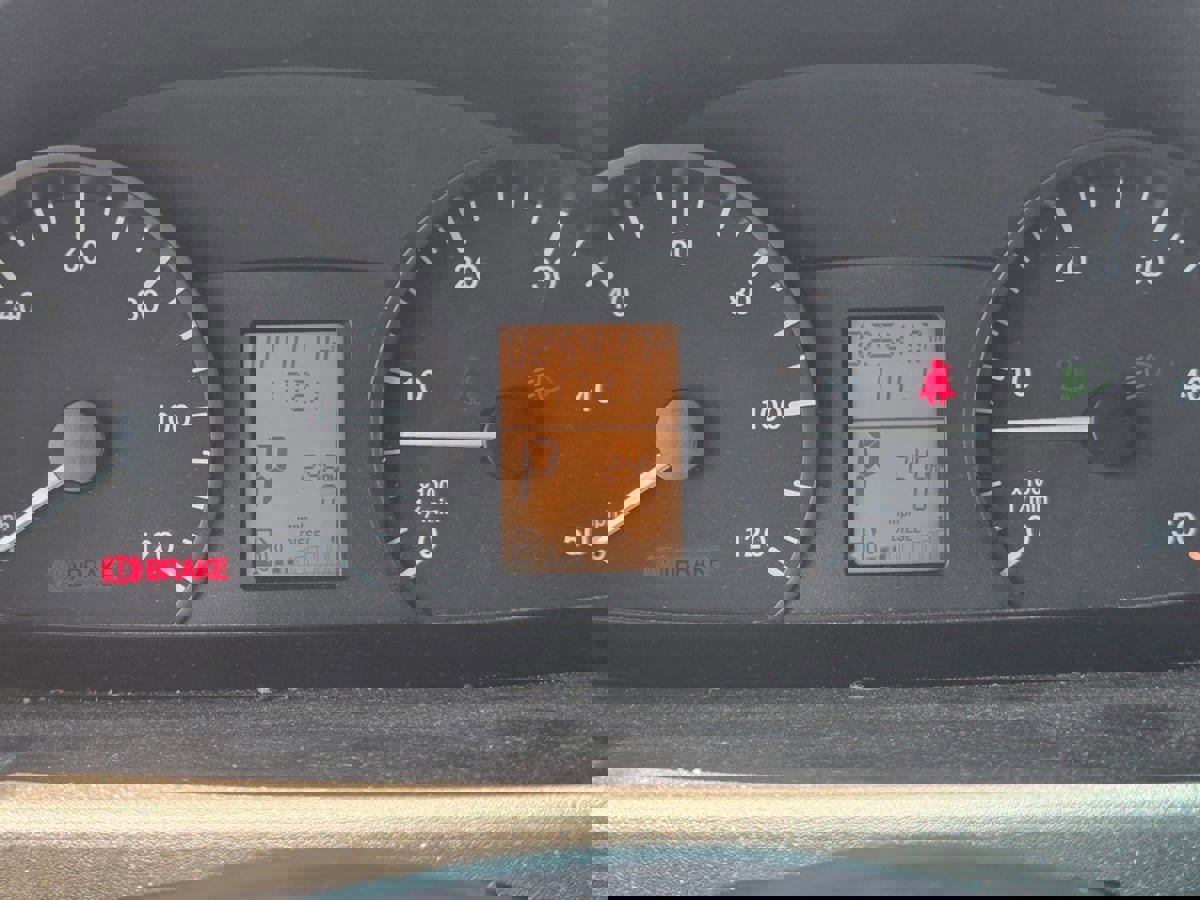 Used 2011 Mercedes-Benz Sprinter 3500 image 26