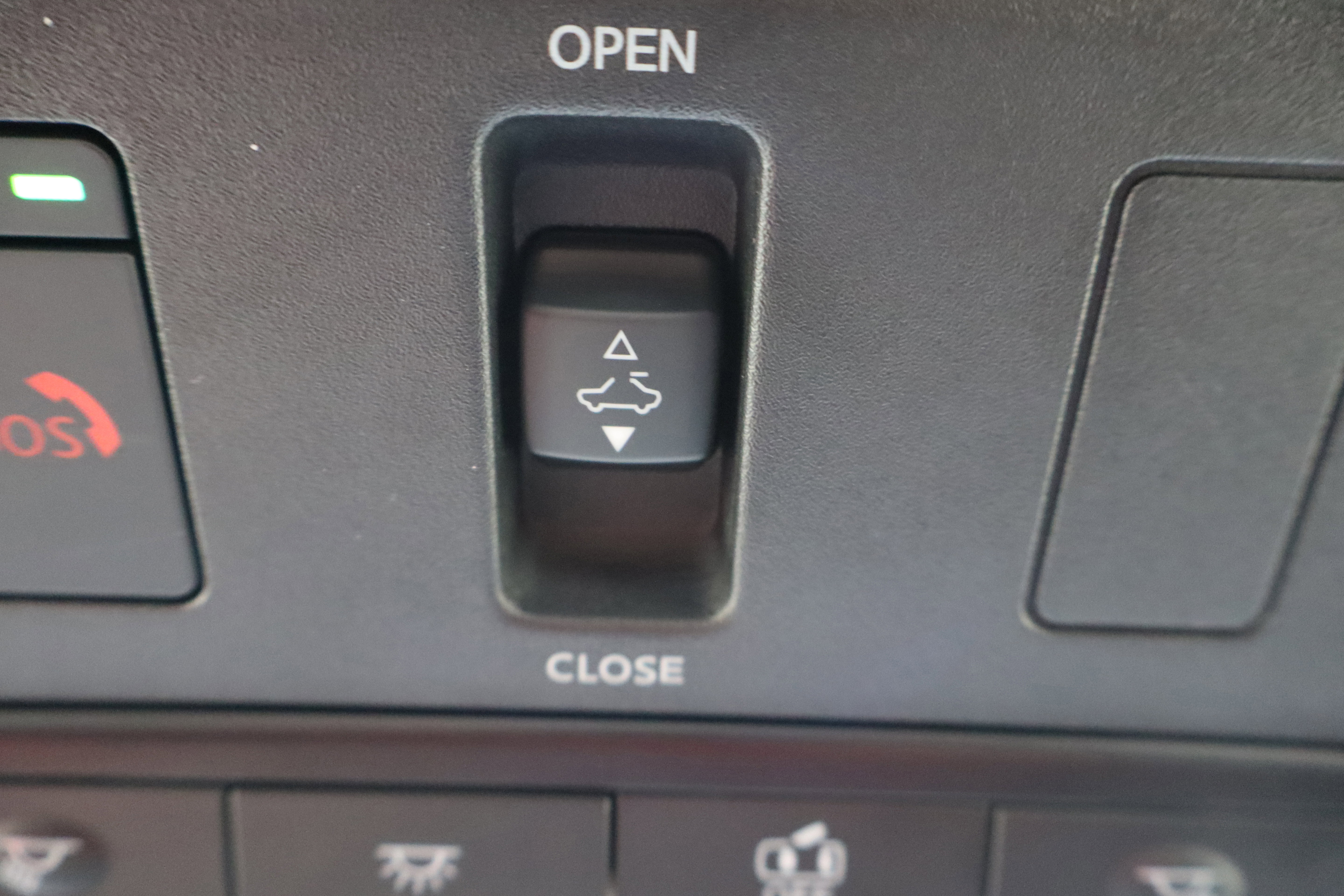 Used 2024 Nissan Sentra SR w/ SR Premium Package image 23