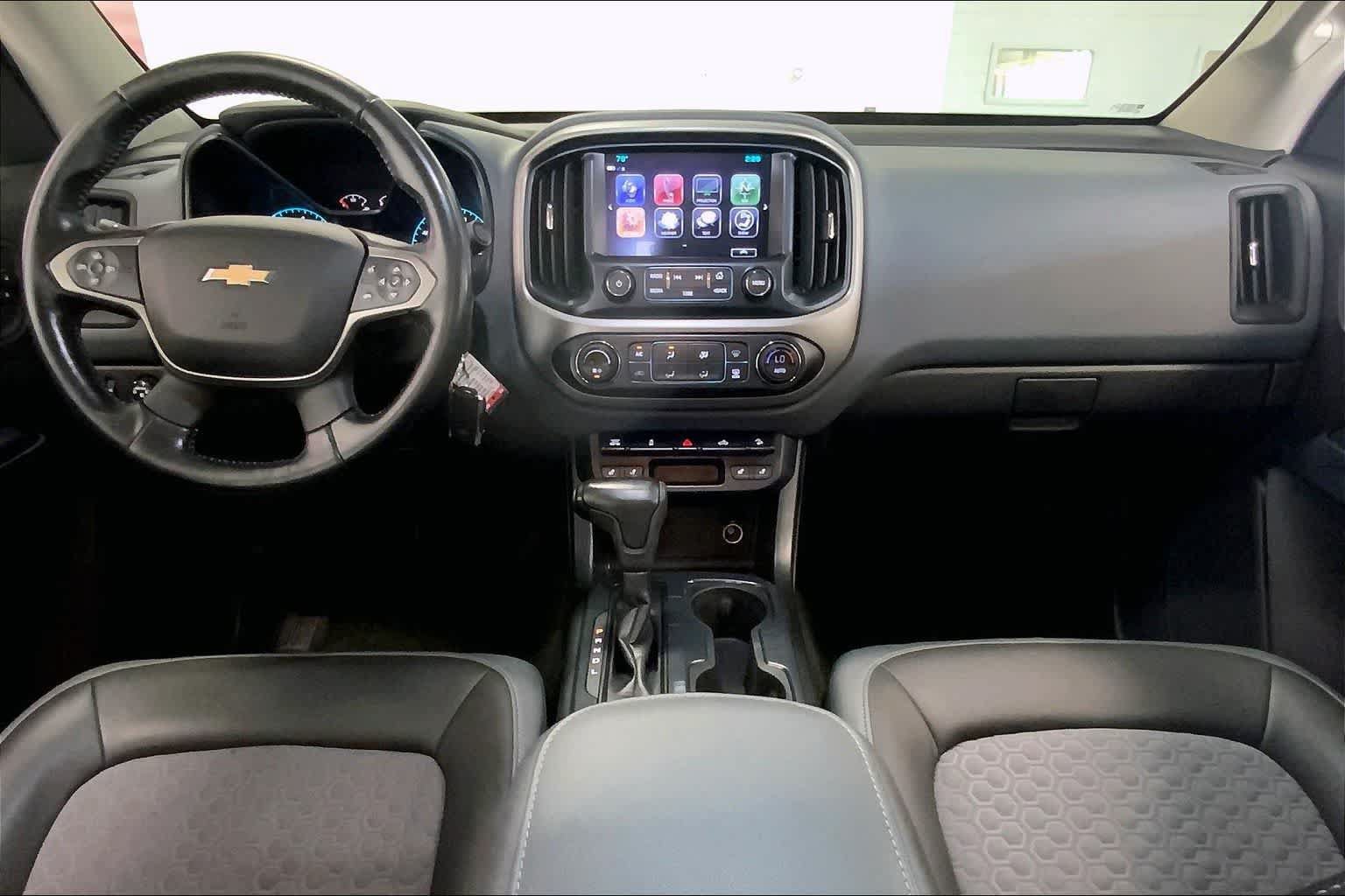 Used 2017 Chevrolet Colorado Z71 AWD/4WD image 9