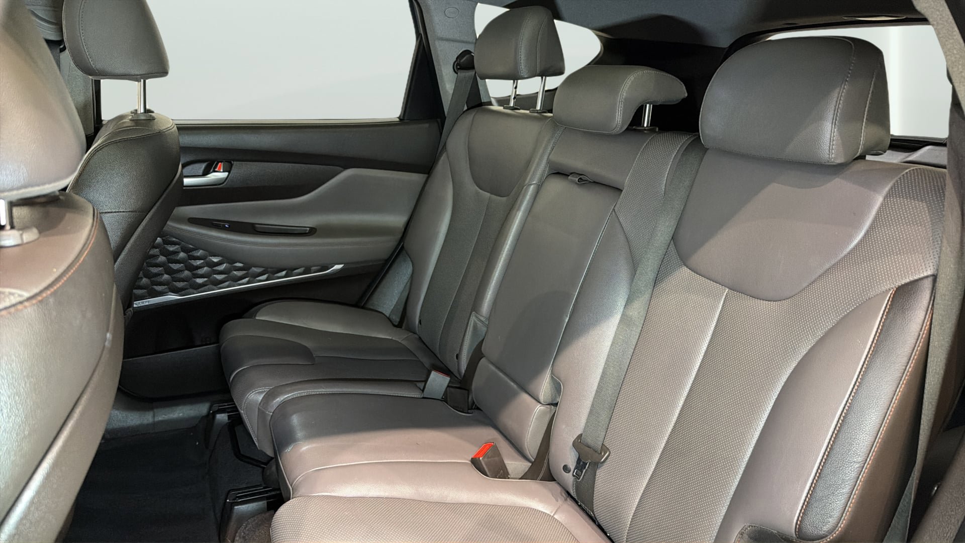 Used 2019 Hyundai Santa Fe Limited w/ Cargo Package FWD image 33