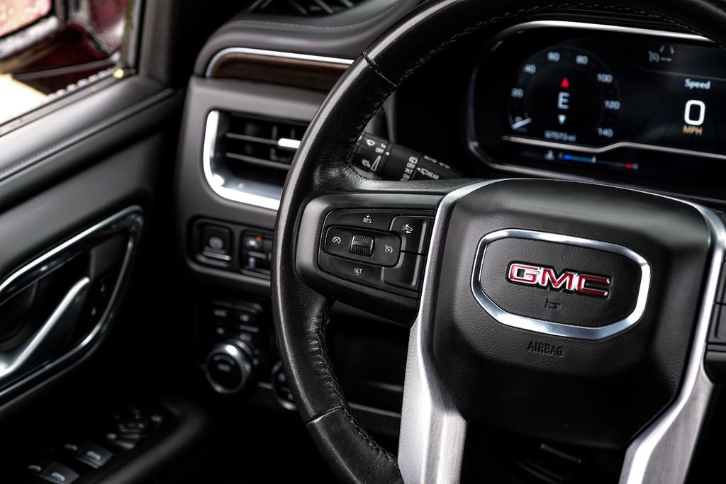 Used 2022 GMC Yukon XL SLE AWD/4WD image 13