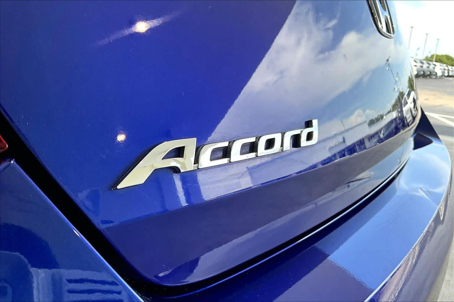 Used 2015 Honda Accord EX image 9