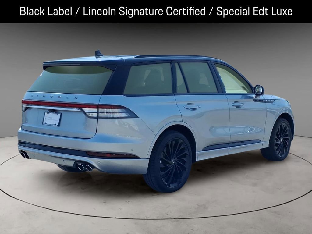 Certified 2024 Lincoln Aviator Black Label image 9