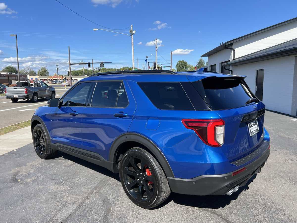 Used 2020 Ford Explorer ST w/ ST Street Pack image 3
