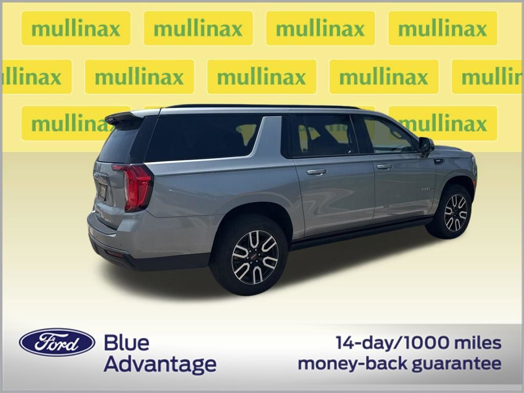Used 2023 GMC Yukon XL AT4 w/ Max Trailering Package AWD/4WD image 3