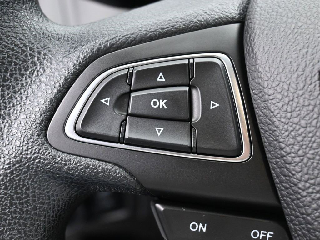 Used 2017 Ford Focus SEL image 17