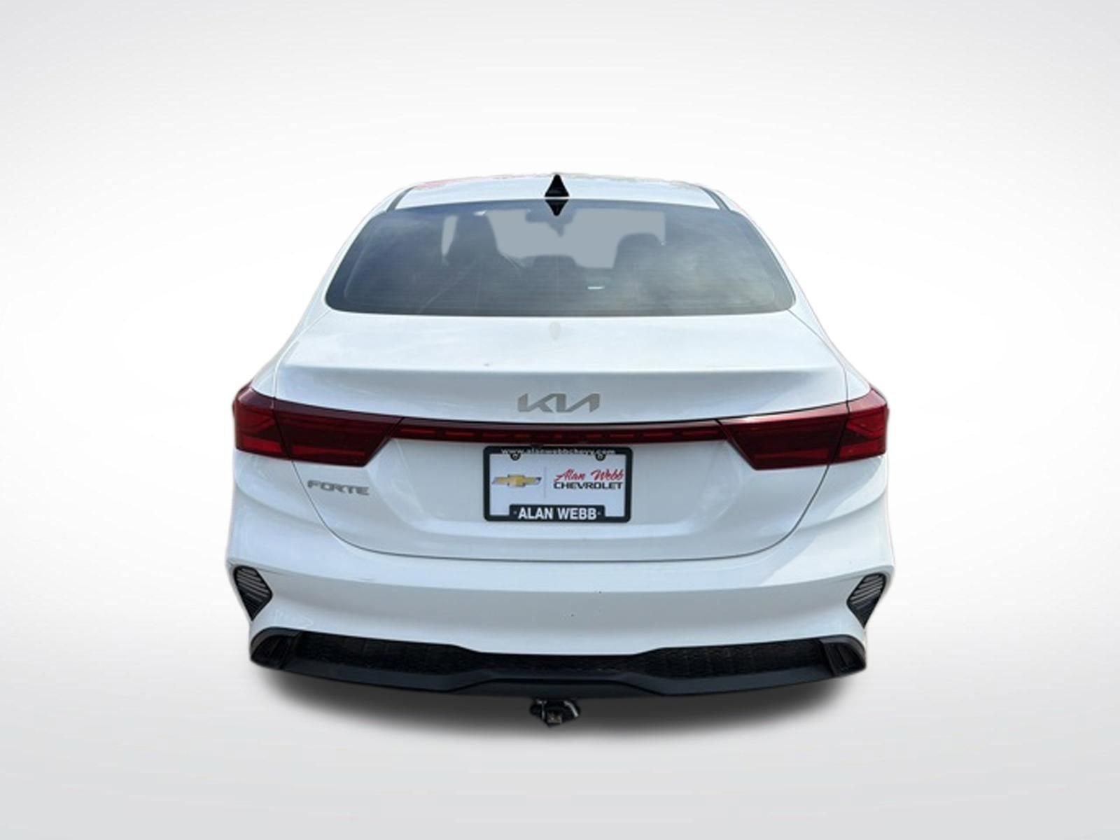 Used 2024 Kia Forte LXS FWD image 4