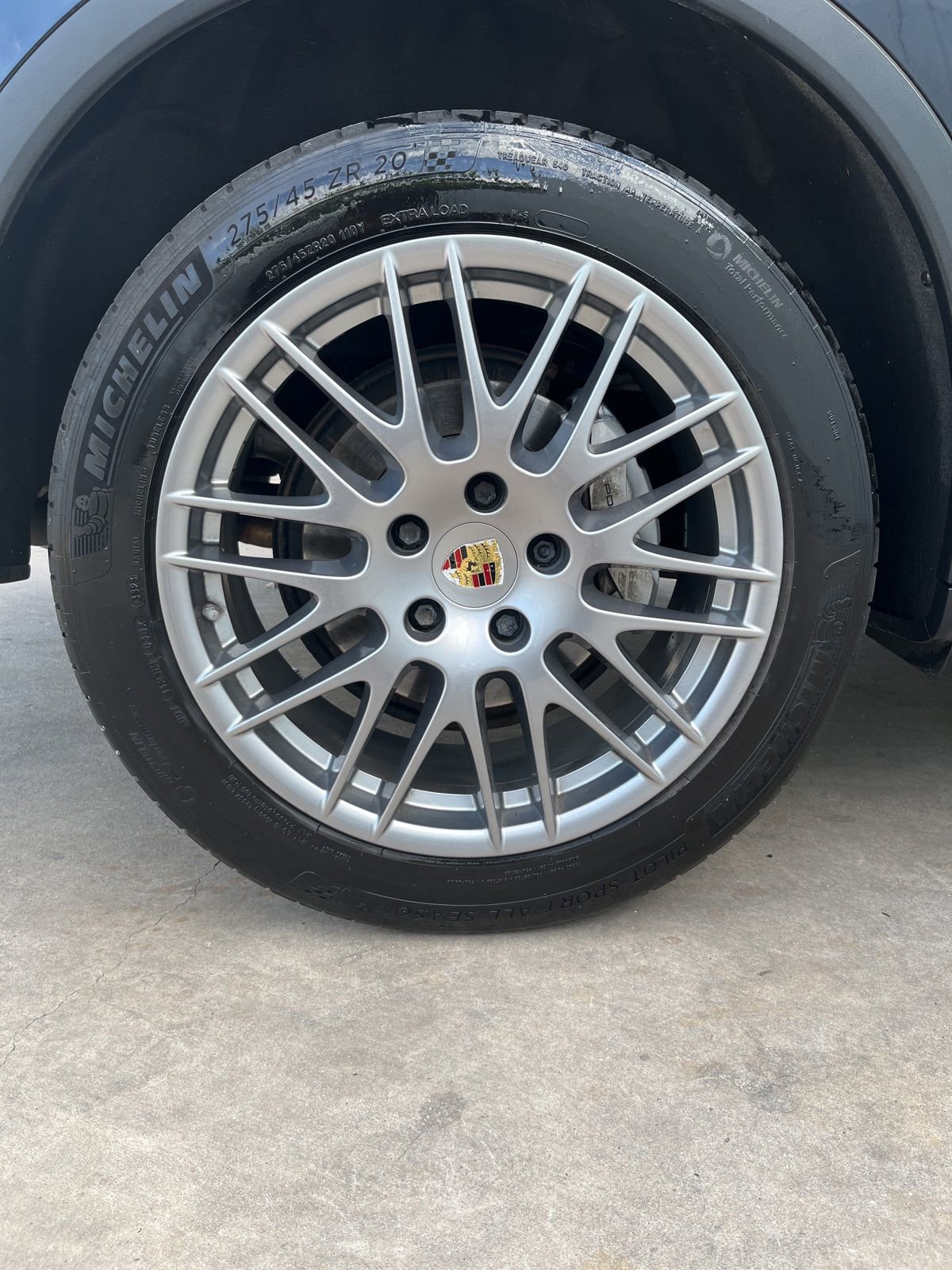 Used 2018 Porsche Cayenne S w/ Premium Package Plus AWD/4WD image 27