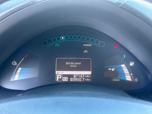 Used 2013 Nissan Leaf S FWD image 19
