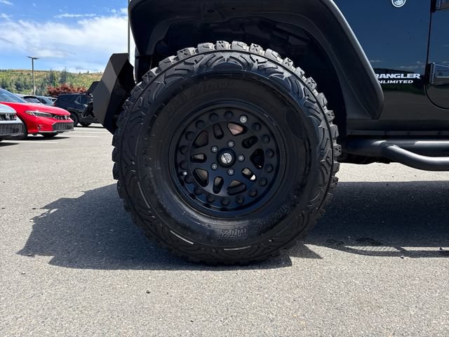 Used 2014 Jeep Wrangler Unlimited Rubicon w/ Connectivity Group AWD/4WD image 26